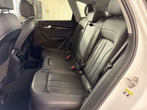 Used 2019 Audi Q5 2.0T Premium Plus w/ Premium Plus Package AWD/4WD image 15