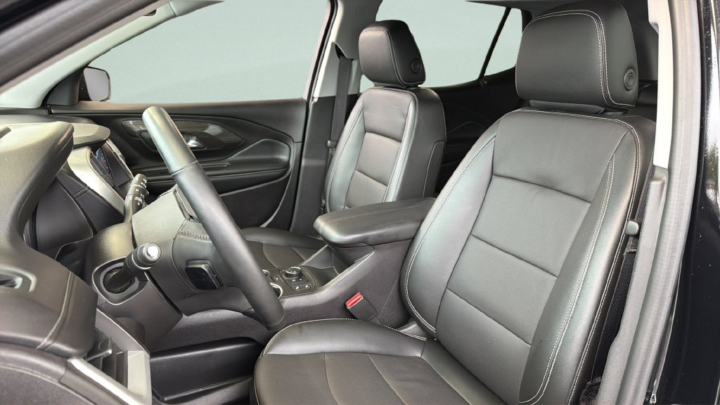 Used 2024 GMC Terrain SLT w/ Tech Package AWD/4WD image 30