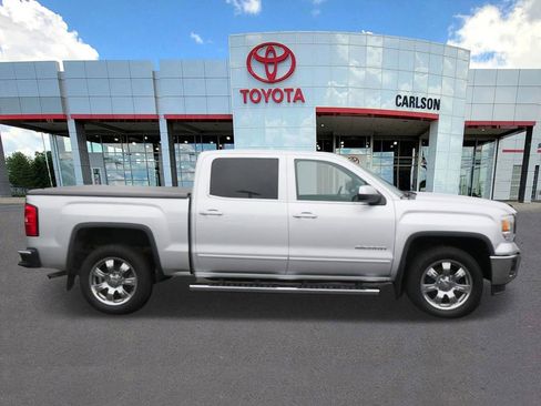 Used 2015 GMC Sierra 1500 SLE w/ SLE Value Package RWD image 4