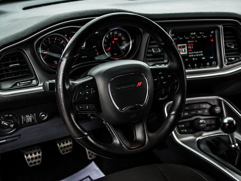 Used 2022 Dodge Challenger R/T Scat Pack RWD image 26