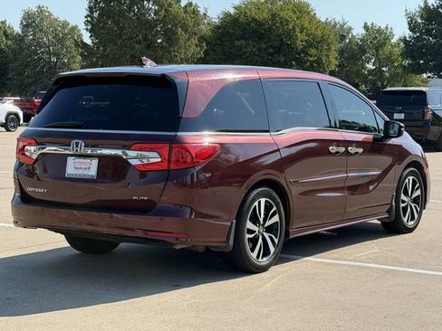 Used 2020 Honda Odyssey Elite image 4