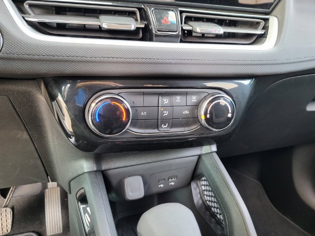 Used 2024 Chevrolet TrailBlazer LT FWD image 20