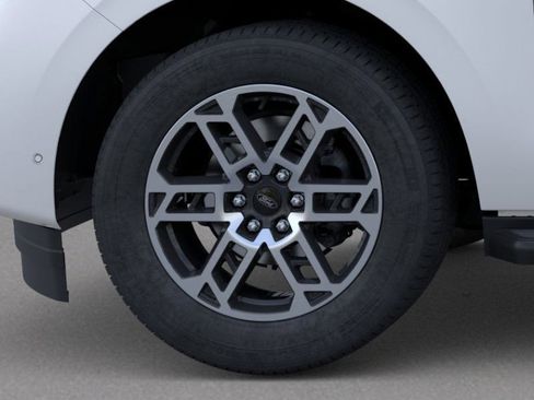 New 2025 Ford Expedition Active image 21