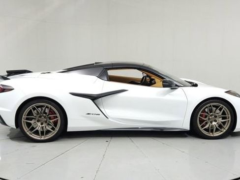 Used 2023 Chevrolet Corvette Z06 w/ Stealth Interior Trim Package image 6