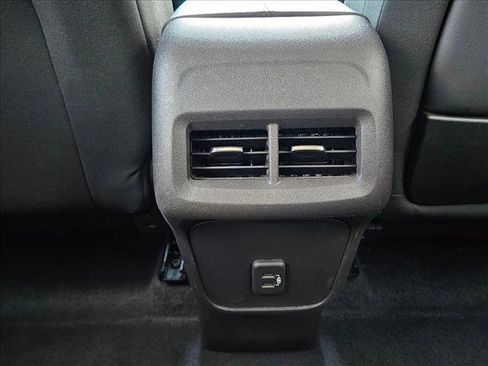 Certified 2024 GMC Terrain SLE FWD image 16
