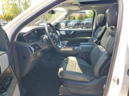 Certified 2023 Lincoln Navigator Black Label AWD/4WD image 12