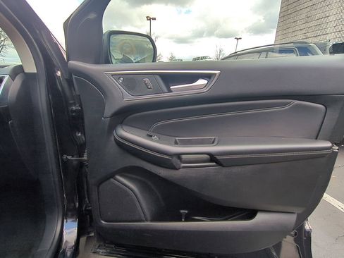 Used 2024 Ford Edge Titanium AWD/4WD image 32