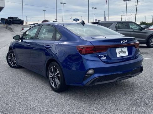 Used 2023 Kia Forte LXS FWD image 5