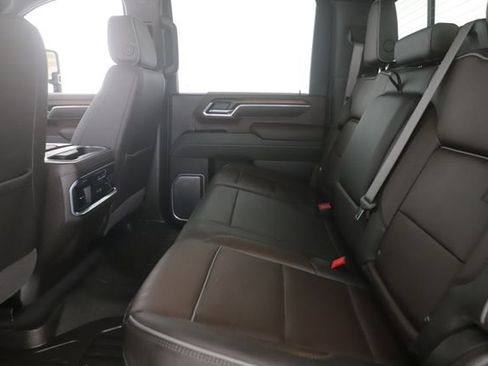 Used 2025 GMC Sierra 2500 Denali w/ Denali Reserve Package AWD/4WD image 29