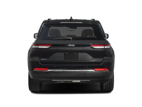 Certified 2023 Jeep Grand Cherokee Summit w/ Advanced Protech Group IV AWD/4WD image 5