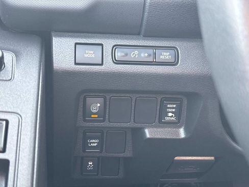 Used 2024 Nissan Frontier SV w/ SV Convenience Package RWD image 20