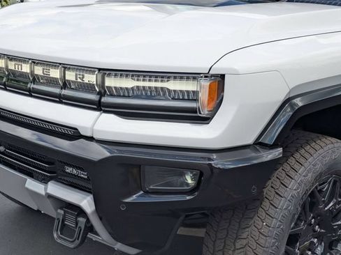 New 2026 GMC Hummer EV SUV AWD/4WD image 9