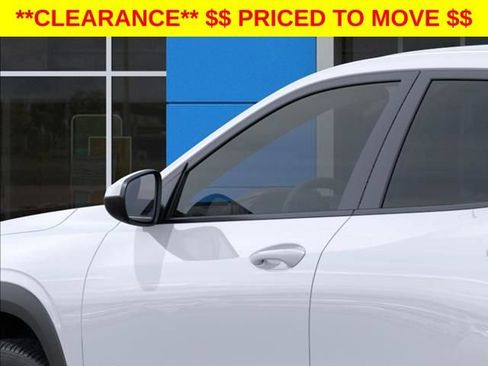 New 2026 Chevrolet Trax LS w/ LS Convenience Package FWD image 12