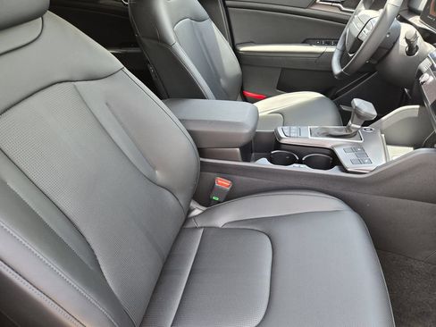 New 2026 Kia Sportage EX FWD image 10