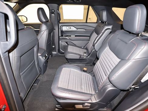 New 2026 Ford Explorer ST-Line image 15
