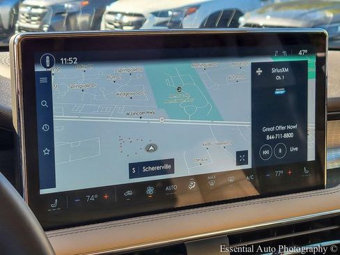 Used 2023 Lincoln Corsair Standard w/ Towing Package image 20