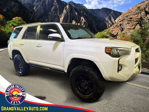 Used 2018 Toyota 4Runner TRD Off-Road Premium AWD/4WD image 1