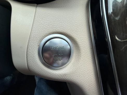 Used 2017 Mercedes-Benz C 300 Sedan image 19