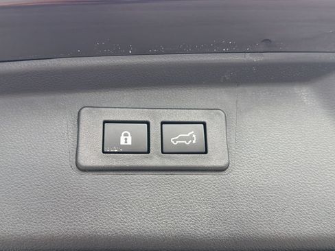 Certified 2025 Subaru Outback Limited AWD/4WD image 14
