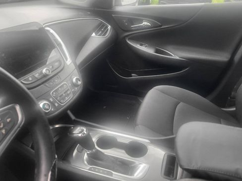 Used 2020 Chevrolet Malibu LT FWD image 57