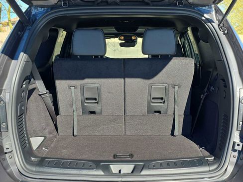 Used 2025 Dodge Durango GT image 22
