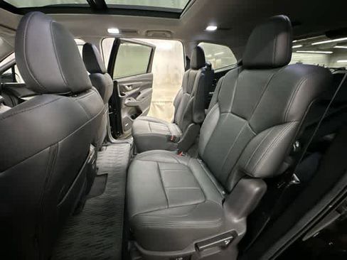 Used 2025 Subaru Ascent Bronze Edition AWD/4WD image 20