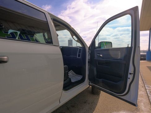 Used 2023 RAM 1500 Classic SLT w/ Electronics Group image 14