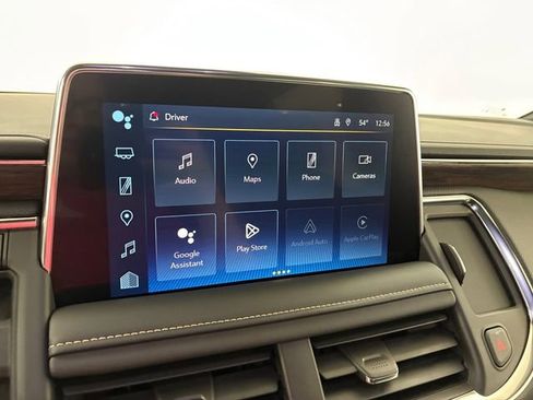 Used 2024 Chevrolet Suburban Premier image 26