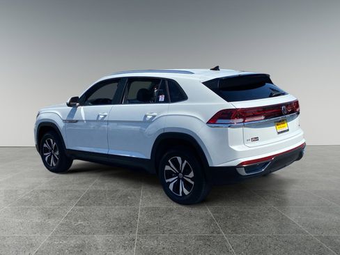 Used 2026 Volkswagen Atlas Cross Sport SE AWD/4WD image 3