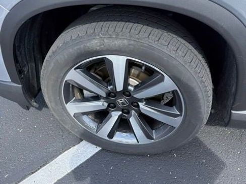 Used 2023 Honda Pilot Touring image 14