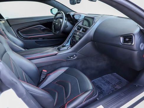 Used 2019 Aston Martin DBS Superleggera RWD image 9