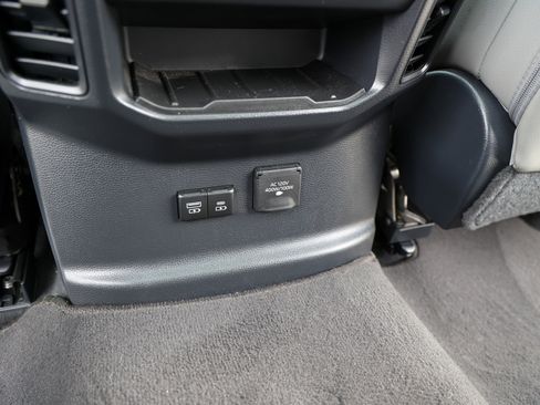 Used 2024 Toyota Tundra Limited AWD/4WD image 48