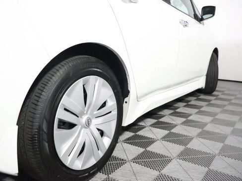 Used 2025 Nissan Leaf S FWD image 12