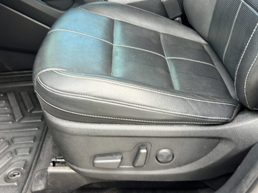 Used 2021 Kia Telluride EX w/ EX Premium Package AWD/4WD image 16