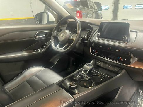 Used 2021 Nissan Rogue SV AWD/4WD image 20