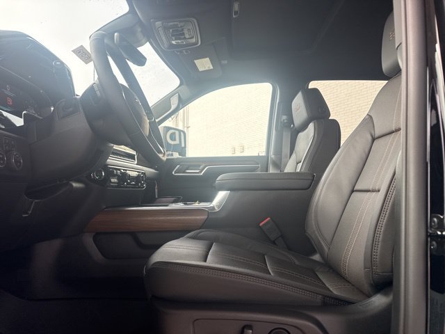 New 2026 Chevrolet Silverado 2500 High Country w/ Midnight Edition AWD/4WD image 18