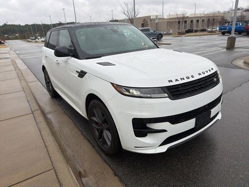 Used 2024 Land Rover Range Rover Sport Dynamic SE image 27