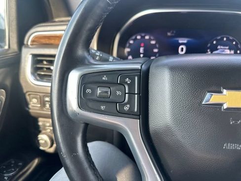 Used 2023 Chevrolet Suburban Premier AWD/4WD image 41