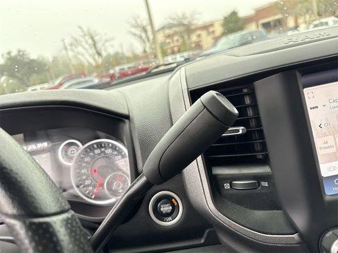 Used 2024 RAM 3500 Tradesman w/ Chrome Appearance Group image 17