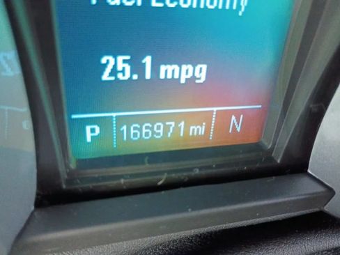 Used 2017 Chevrolet Equinox LS FWD image 22