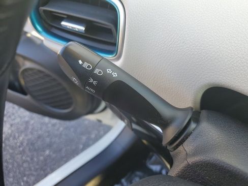 Used 2017 Toyota Prius Four image 26