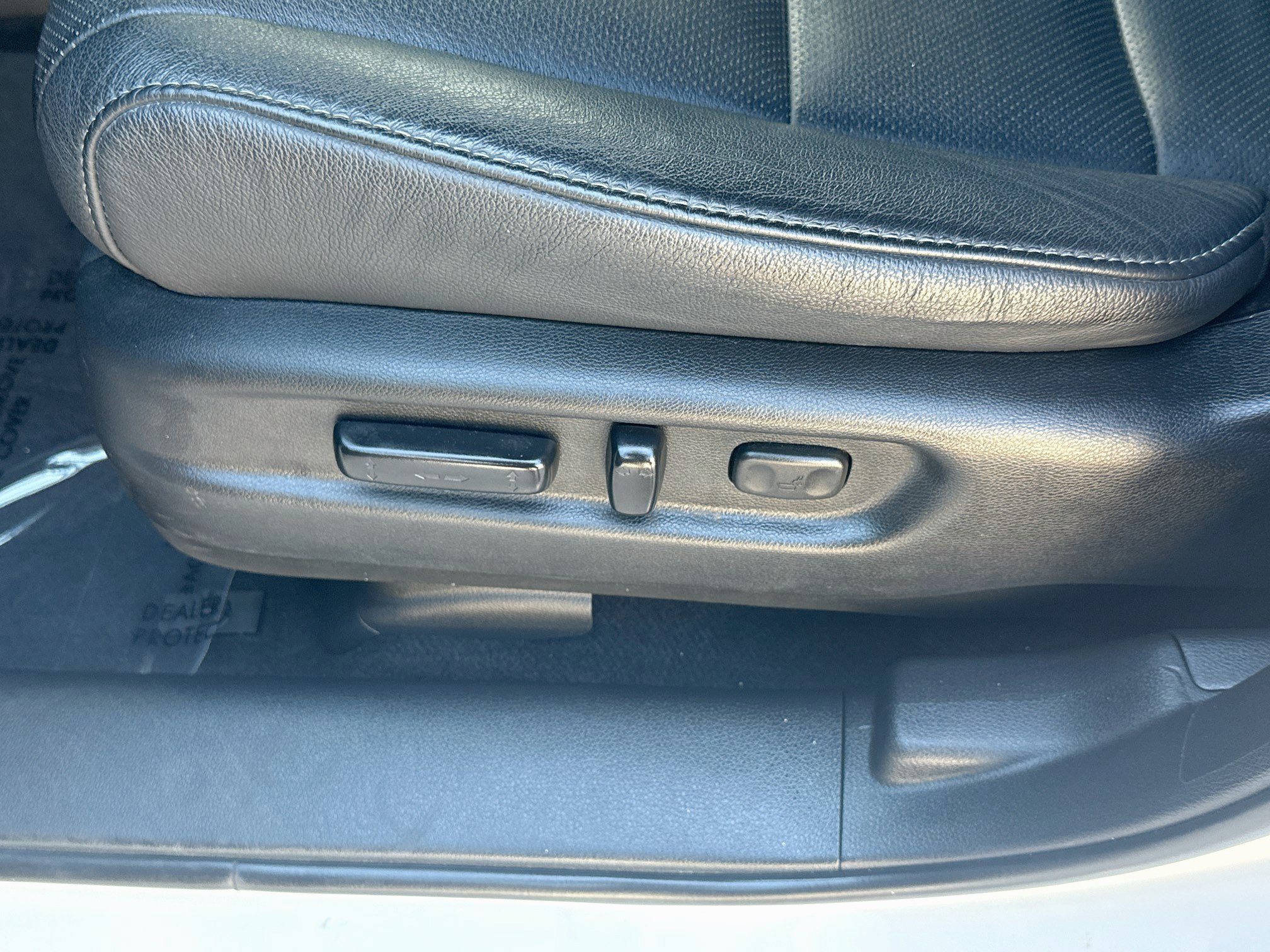 Used 2023 Honda Passport EX-L image 17