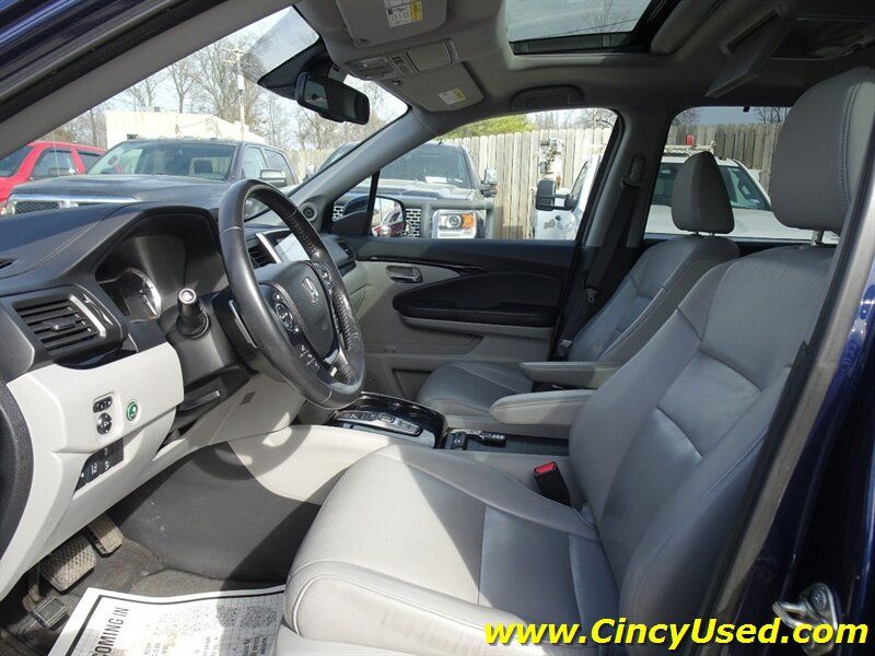 Used 2017 Honda Pilot Touring image 10