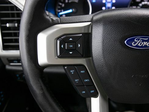 Used 2021 Ford F250 Lariat w/ Lariat Ultimate Package AWD/4WD image 24