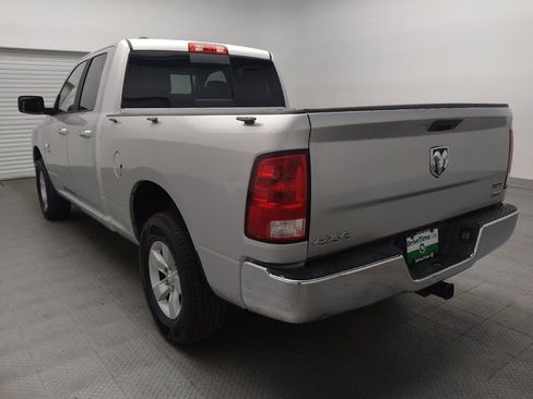 Used 2017 RAM 1500 Classic SLT AWD/4WD image 5