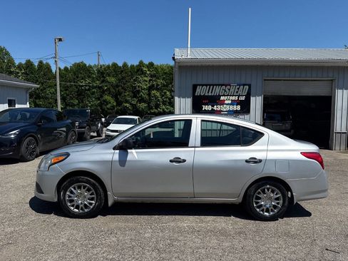 Used 2015 Nissan Versa S FWD image 5