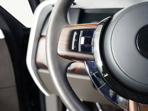 Used 2023 Rolls-Royce Cullinan w/ Cullinan Package image 61