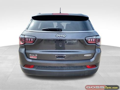 Certified 2022 Jeep Compass Latitude AWD/4WD image 4