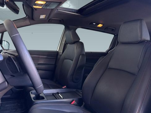 Certified 2023 Honda Odyssey Sport image 14