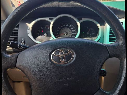 Used 2004 Toyota 4Runner Sport image 22
